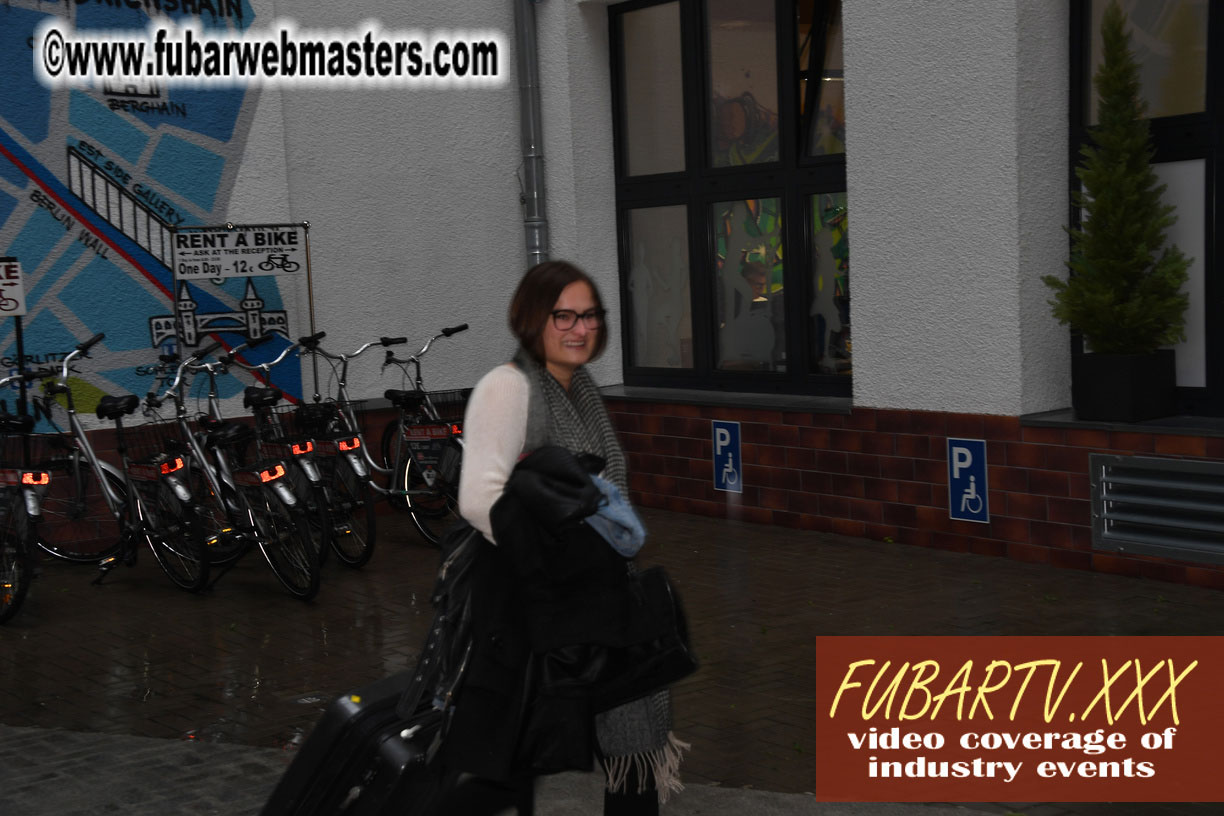 Good Mojo Happy Hour Welcome Reception