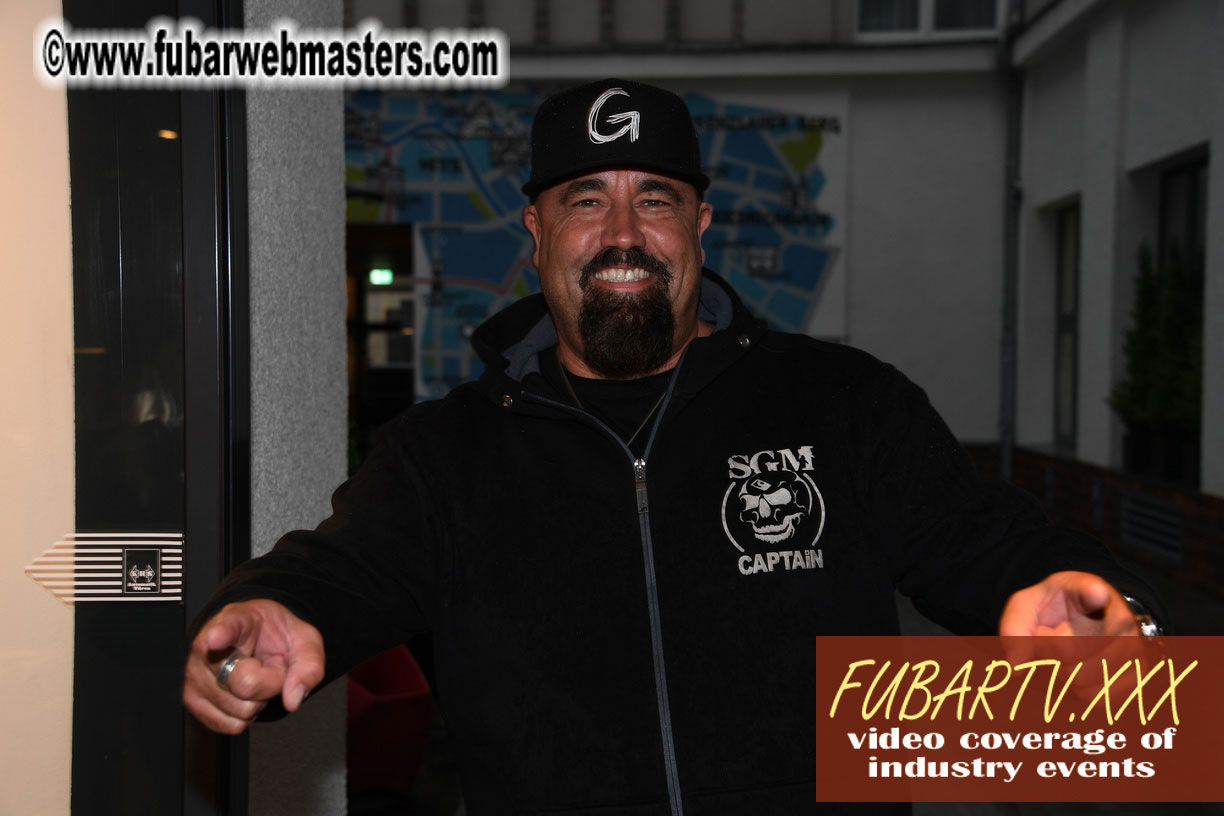 Good Mojo Happy Hour Welcome Reception