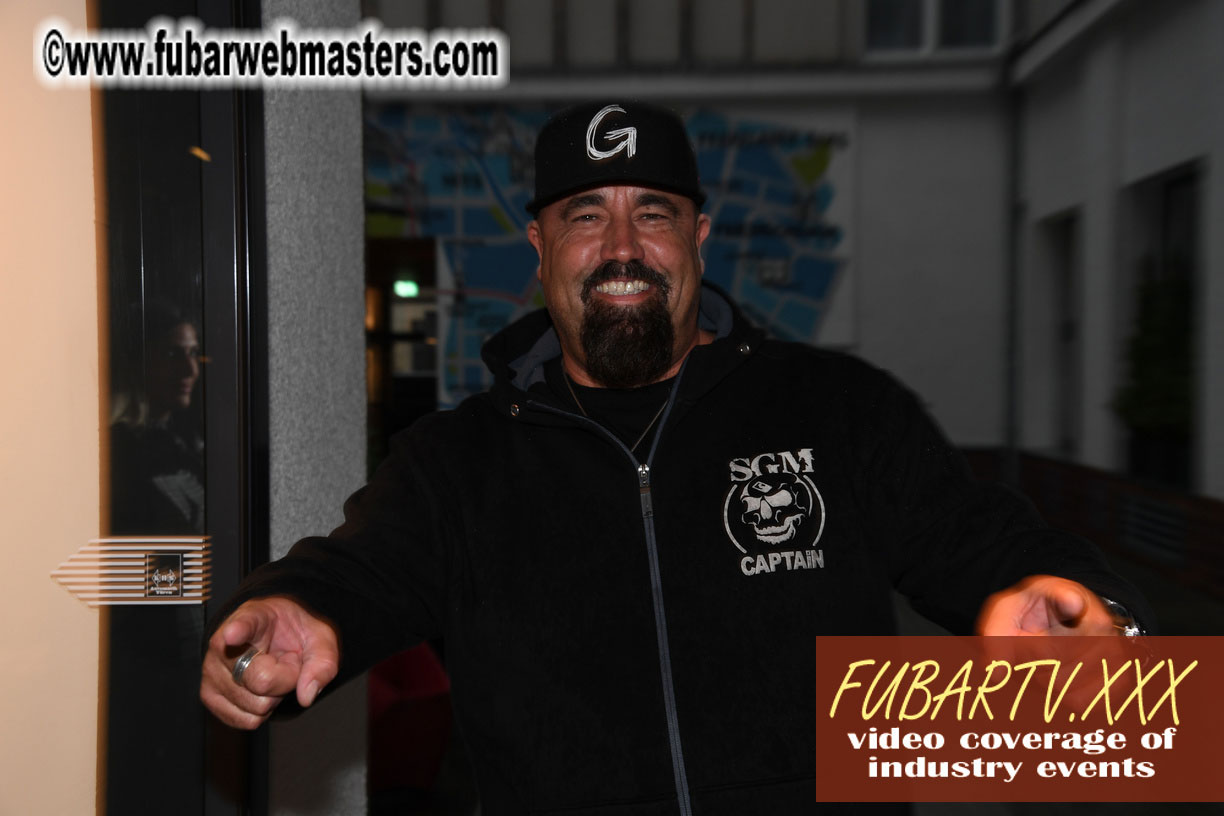 Good Mojo Happy Hour Welcome Reception