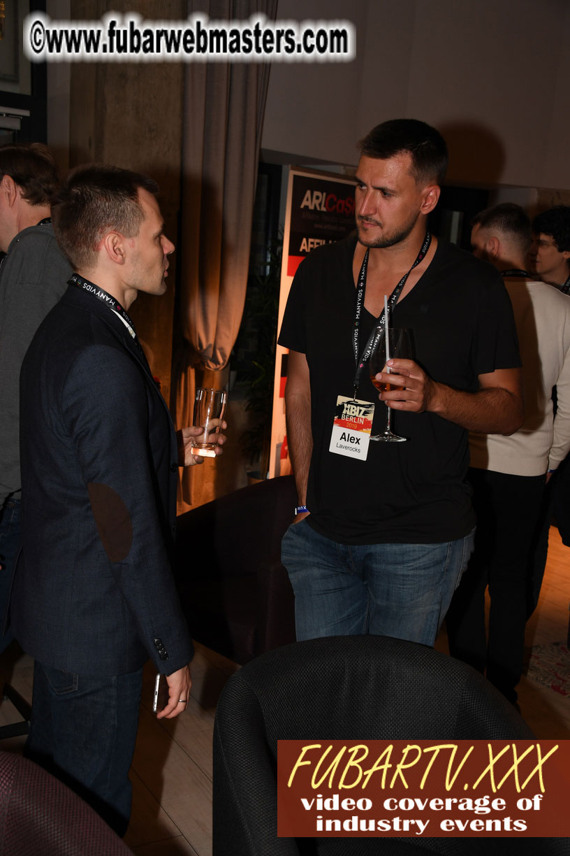 Good Mojo Happy Hour Welcome Reception