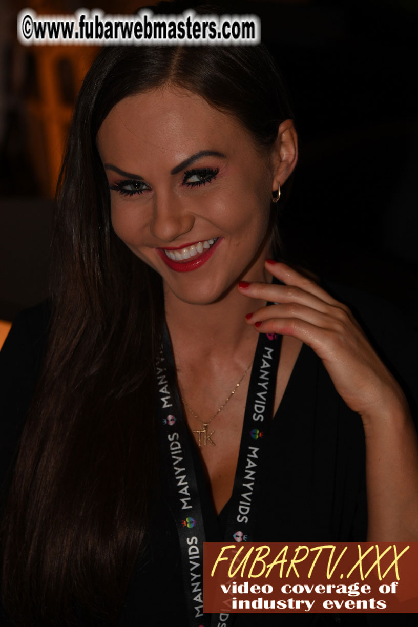 Good Mojo Happy Hour Welcome Reception