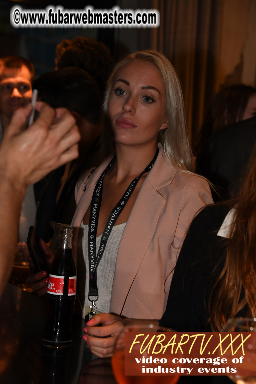 Good Mojo Happy Hour Welcome Reception