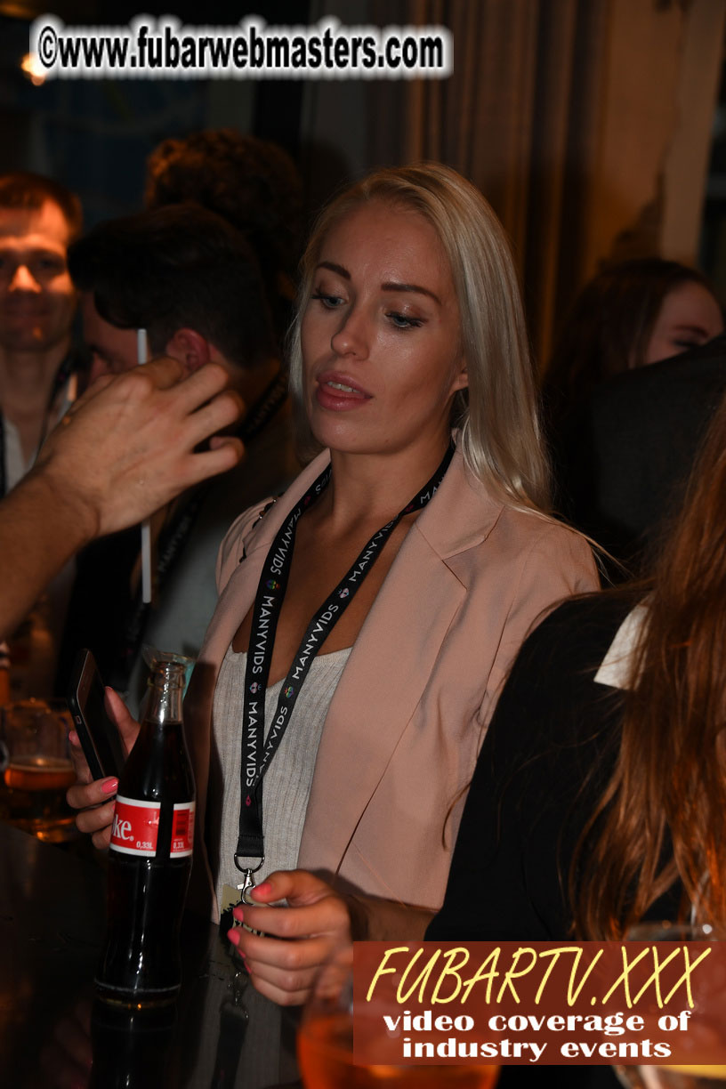 Good Mojo Happy Hour Welcome Reception