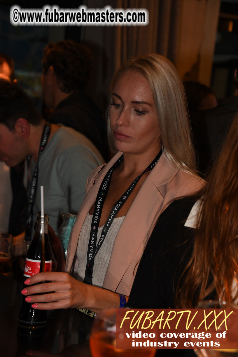 Good Mojo Happy Hour Welcome Reception