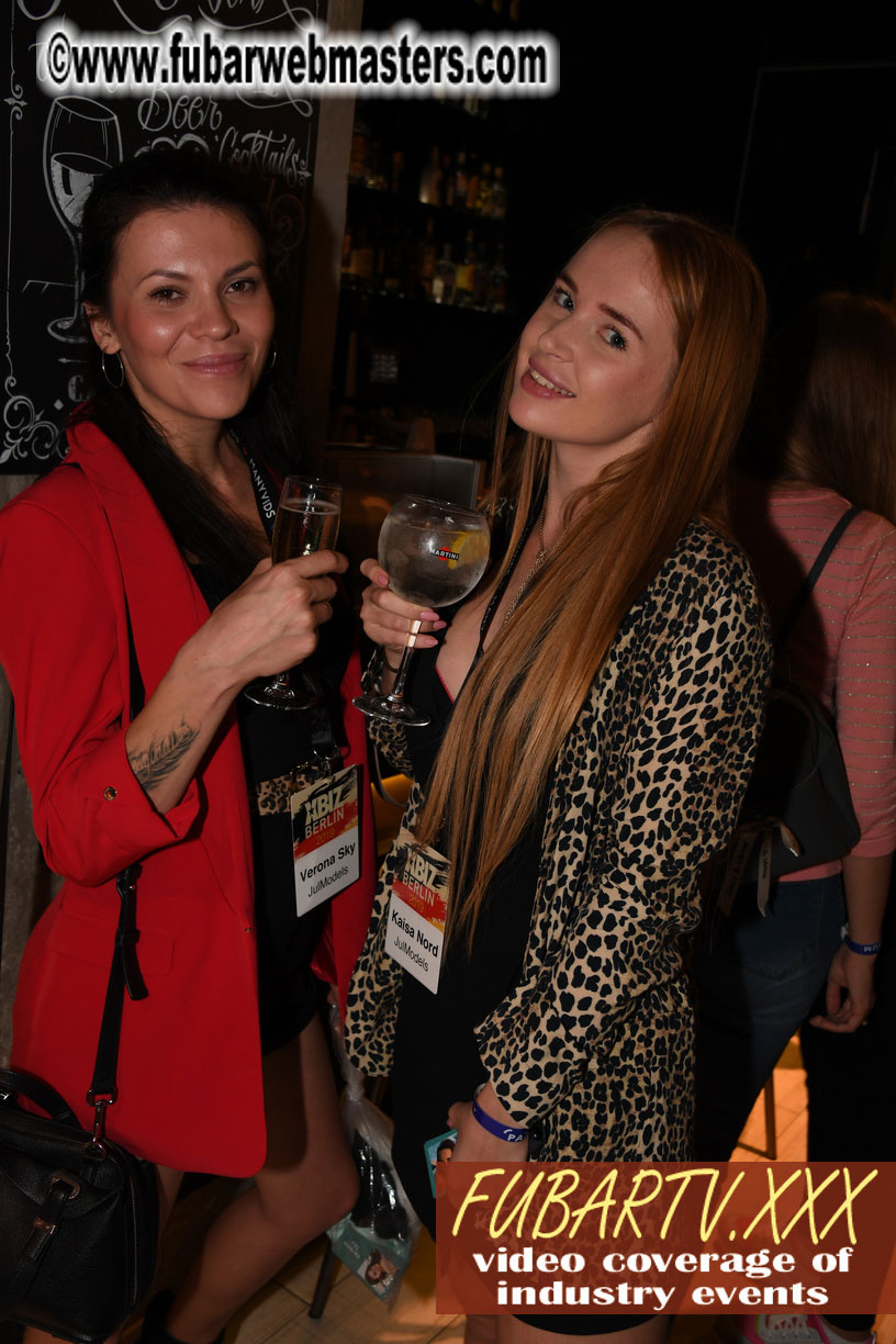 Good Mojo Happy Hour Welcome Reception