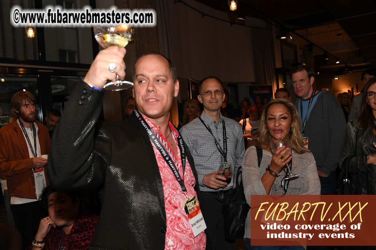 Good Mojo Happy Hour Welcome Reception