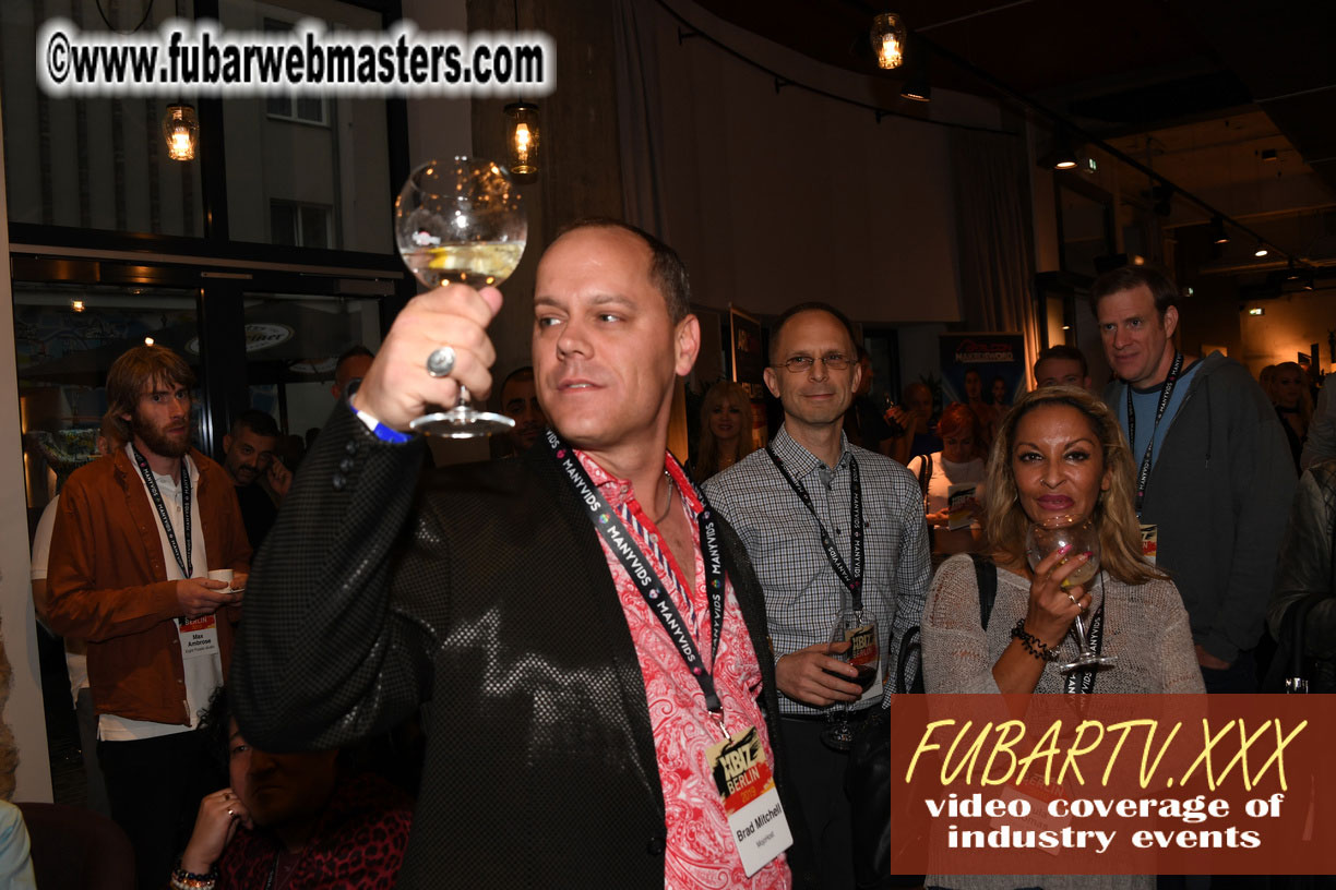 Good Mojo Happy Hour Welcome Reception