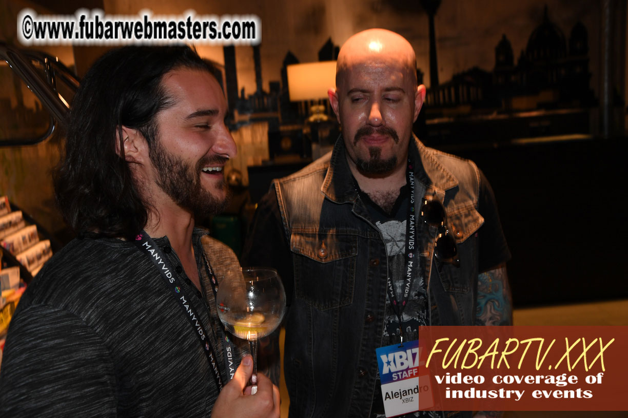 Good Mojo Happy Hour Welcome Reception