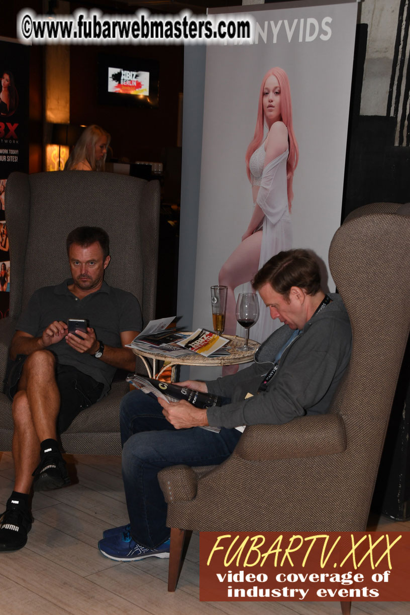 Good Mojo Happy Hour Welcome Reception