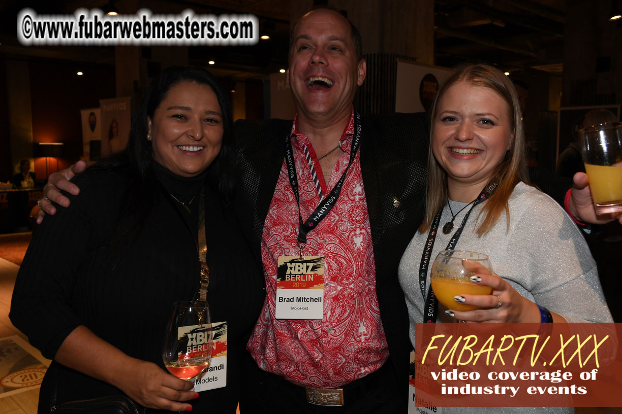 Good Mojo Happy Hour Welcome Reception