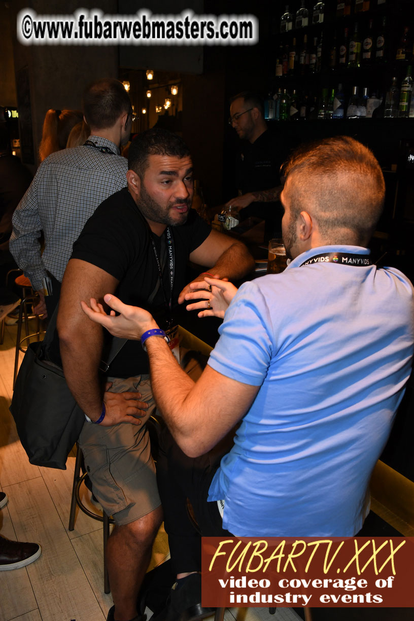 Good Mojo Happy Hour Welcome Reception