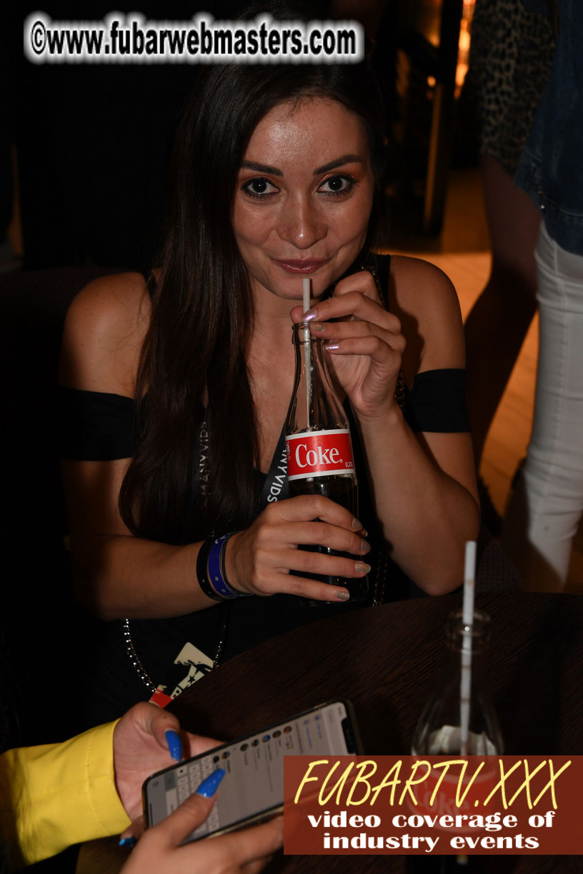 Good Mojo Happy Hour Welcome Reception