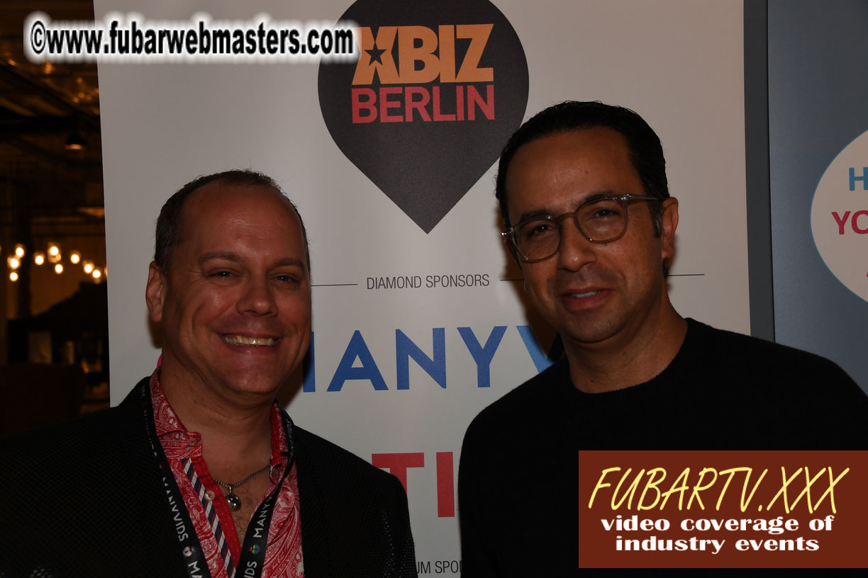 Good Mojo Happy Hour Welcome Reception