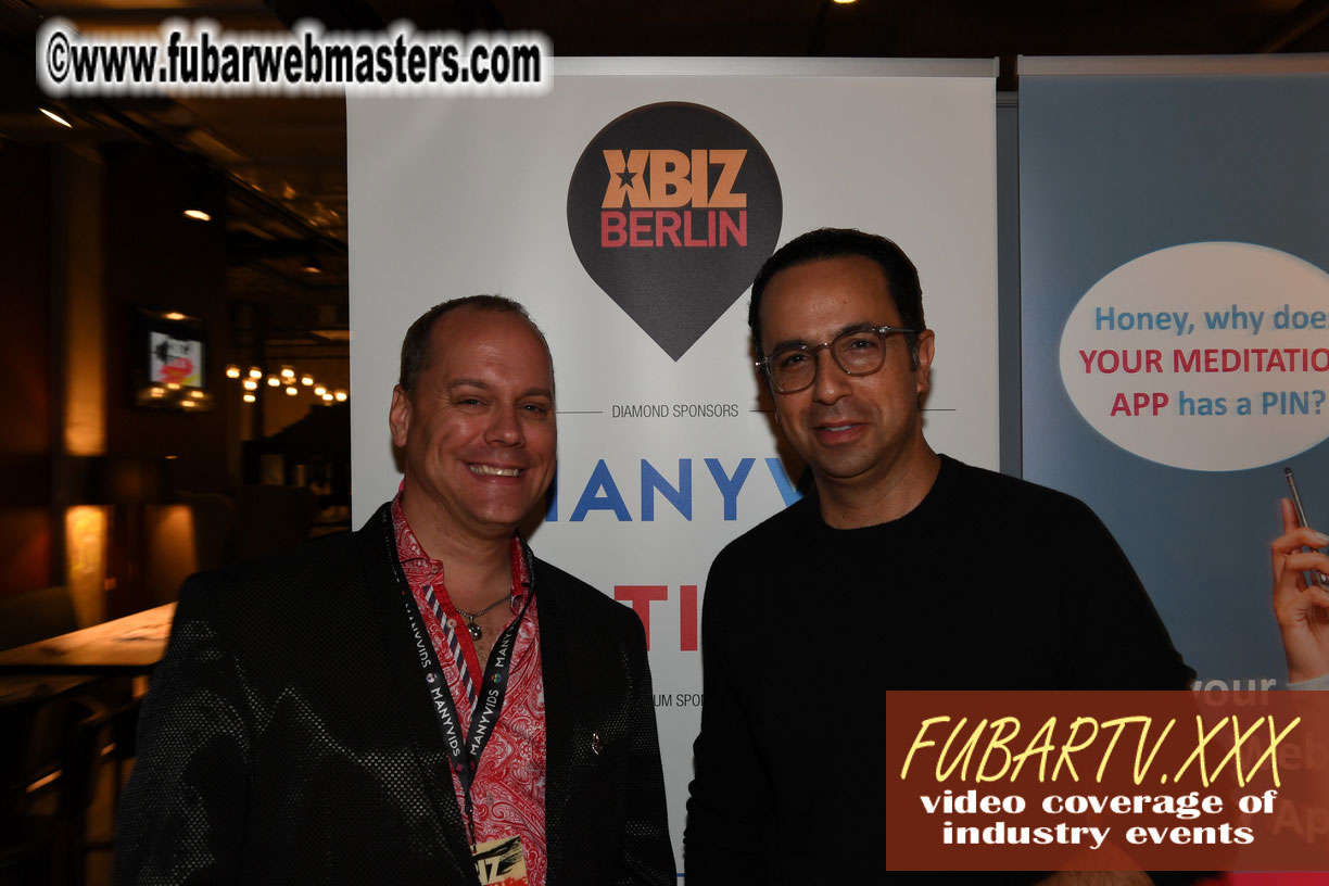 Good Mojo Happy Hour Welcome Reception