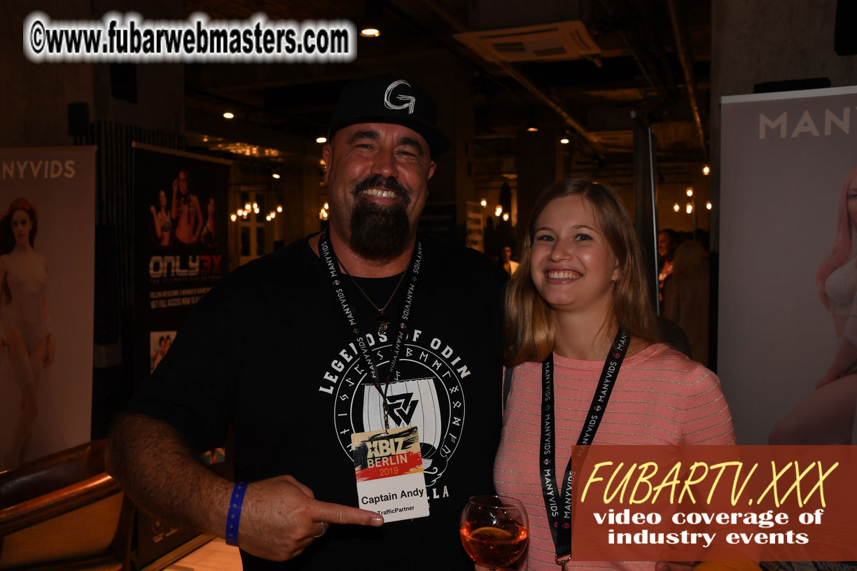 Good Mojo Happy Hour Welcome Reception