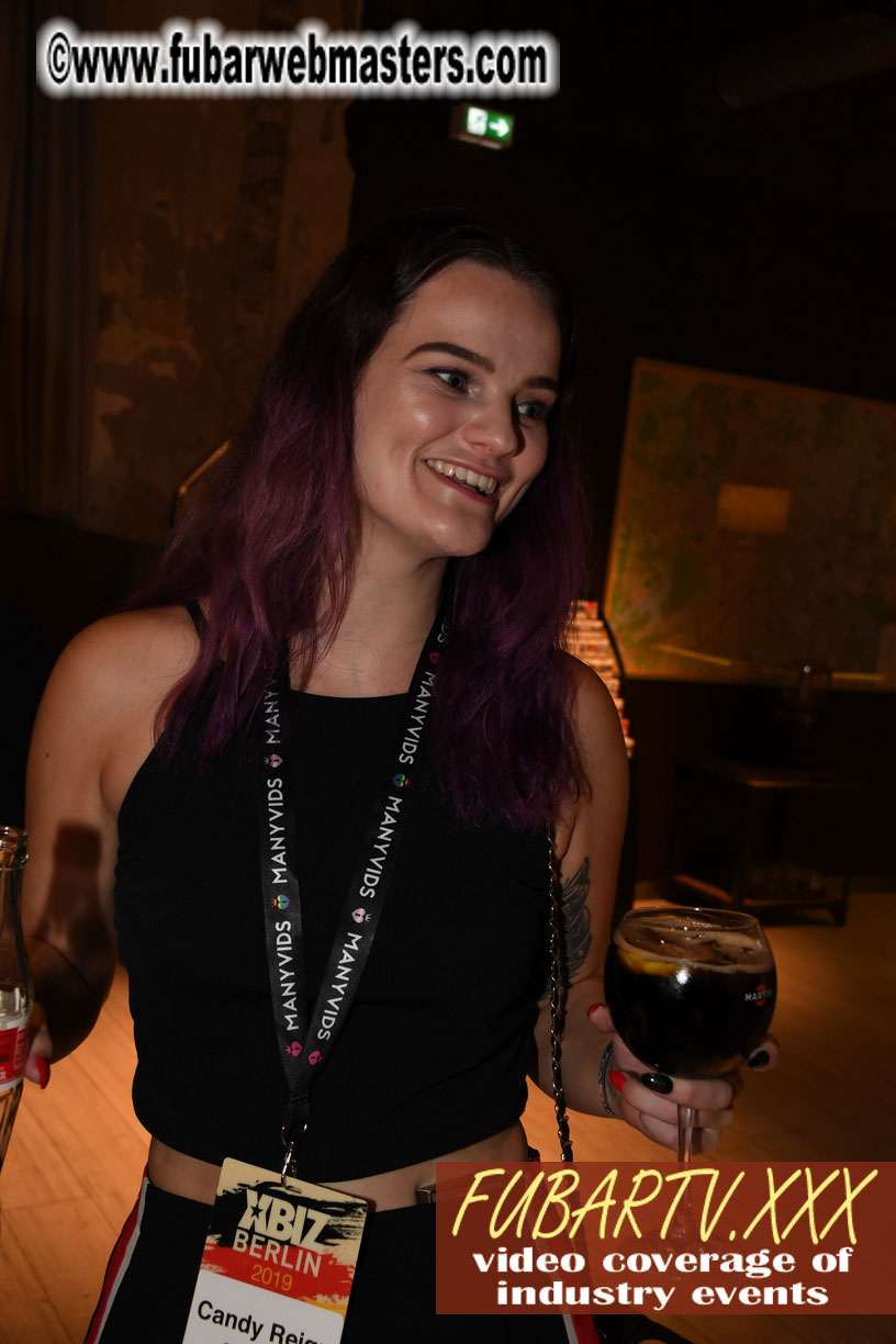 Good Mojo Happy Hour Welcome Reception