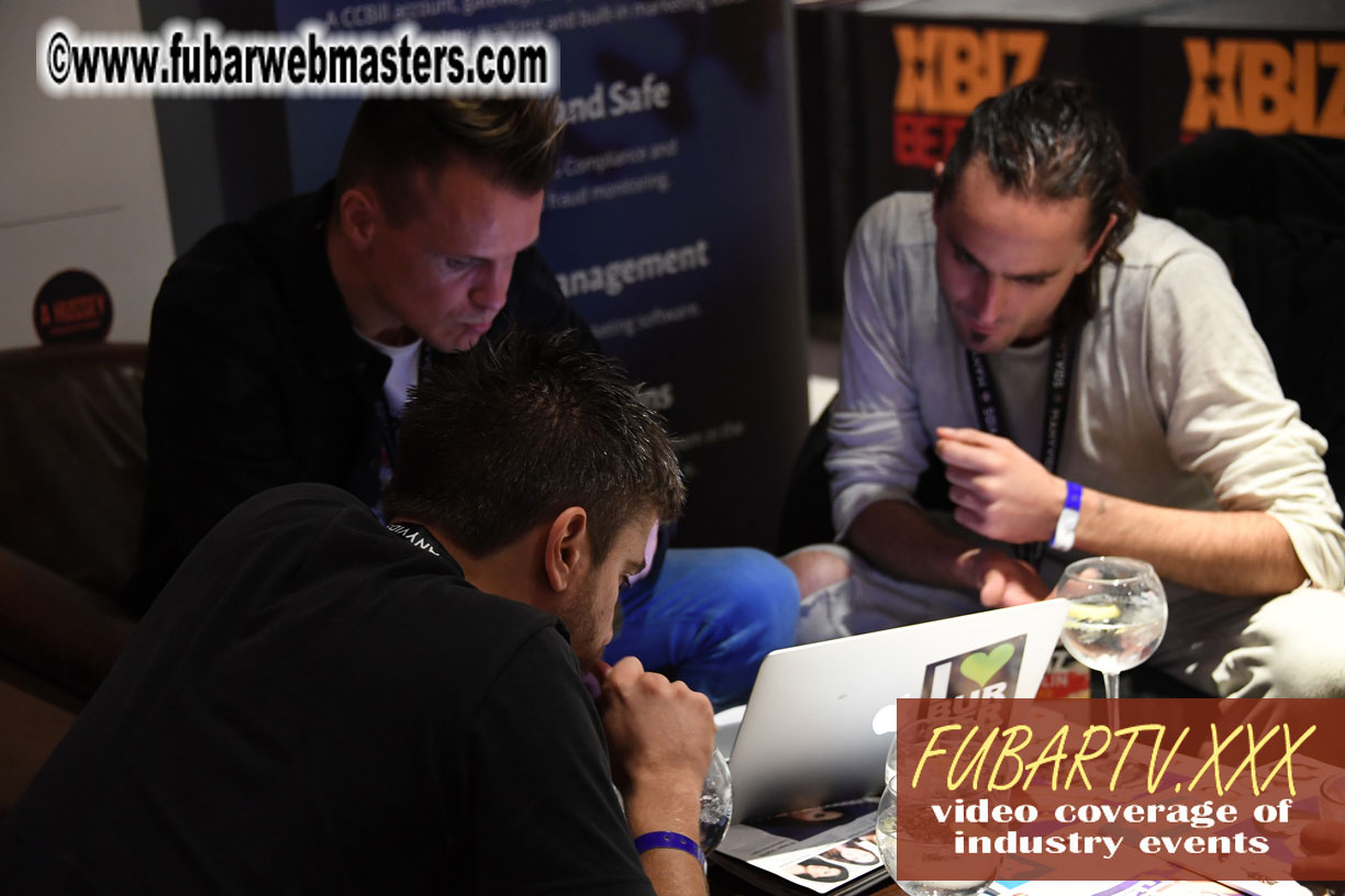 Good Mojo Happy Hour Welcome Reception