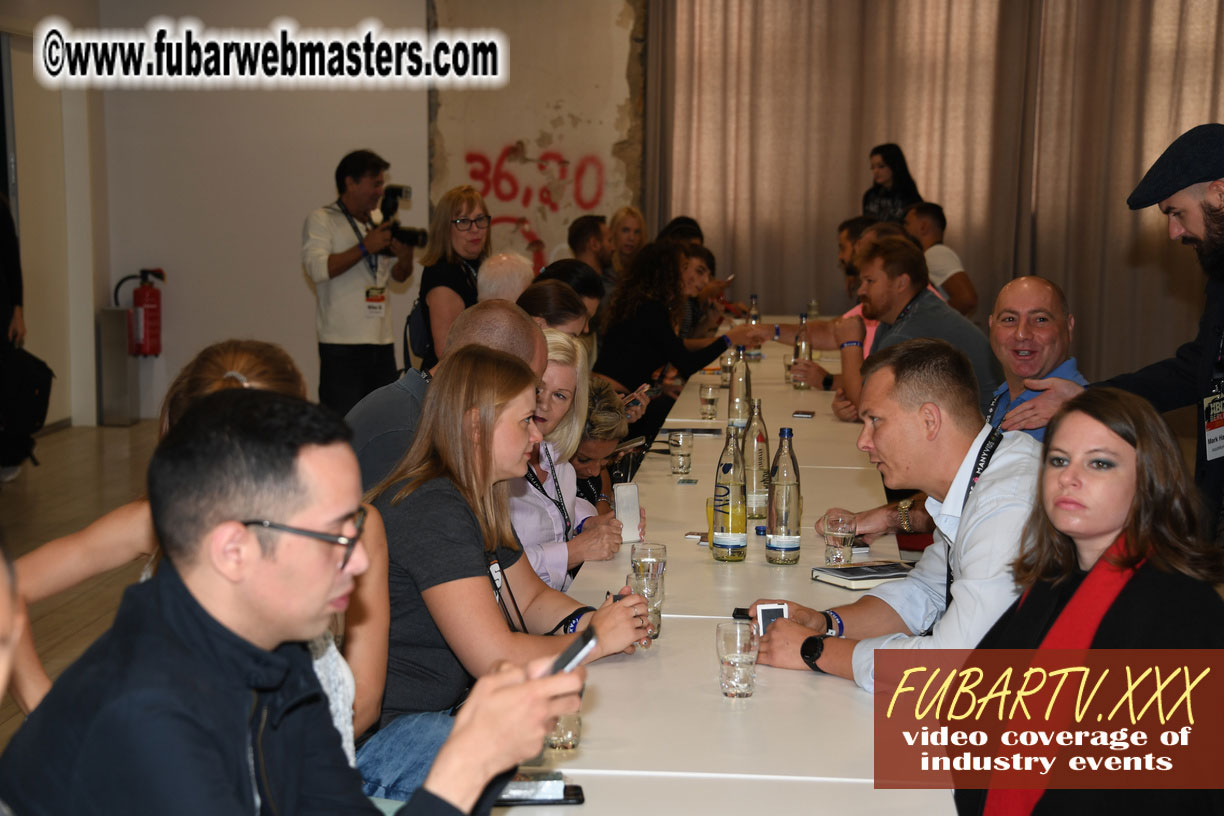 Seminars and Speed Networking