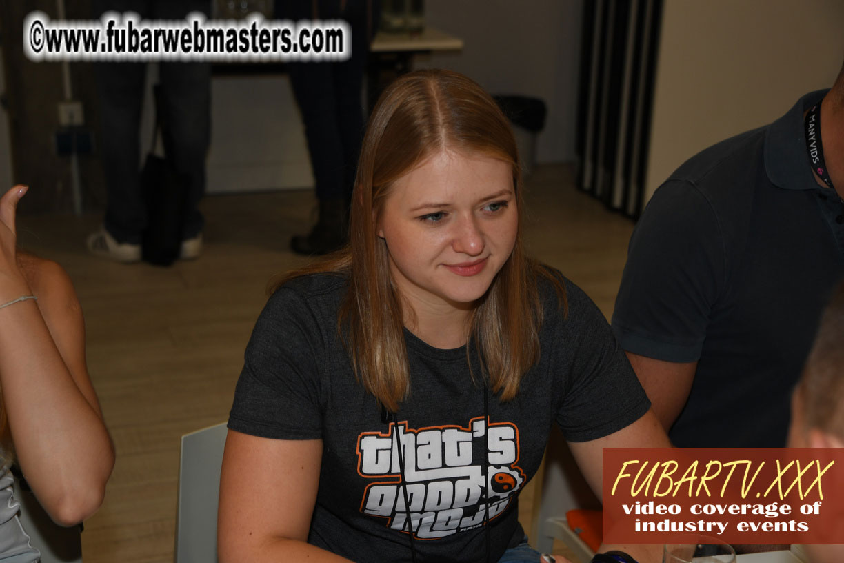 Seminars and Speed Networking