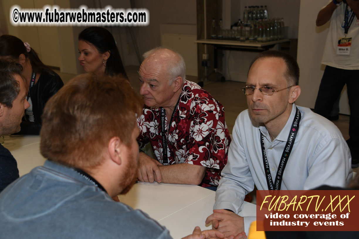 Seminars and Speed Networking