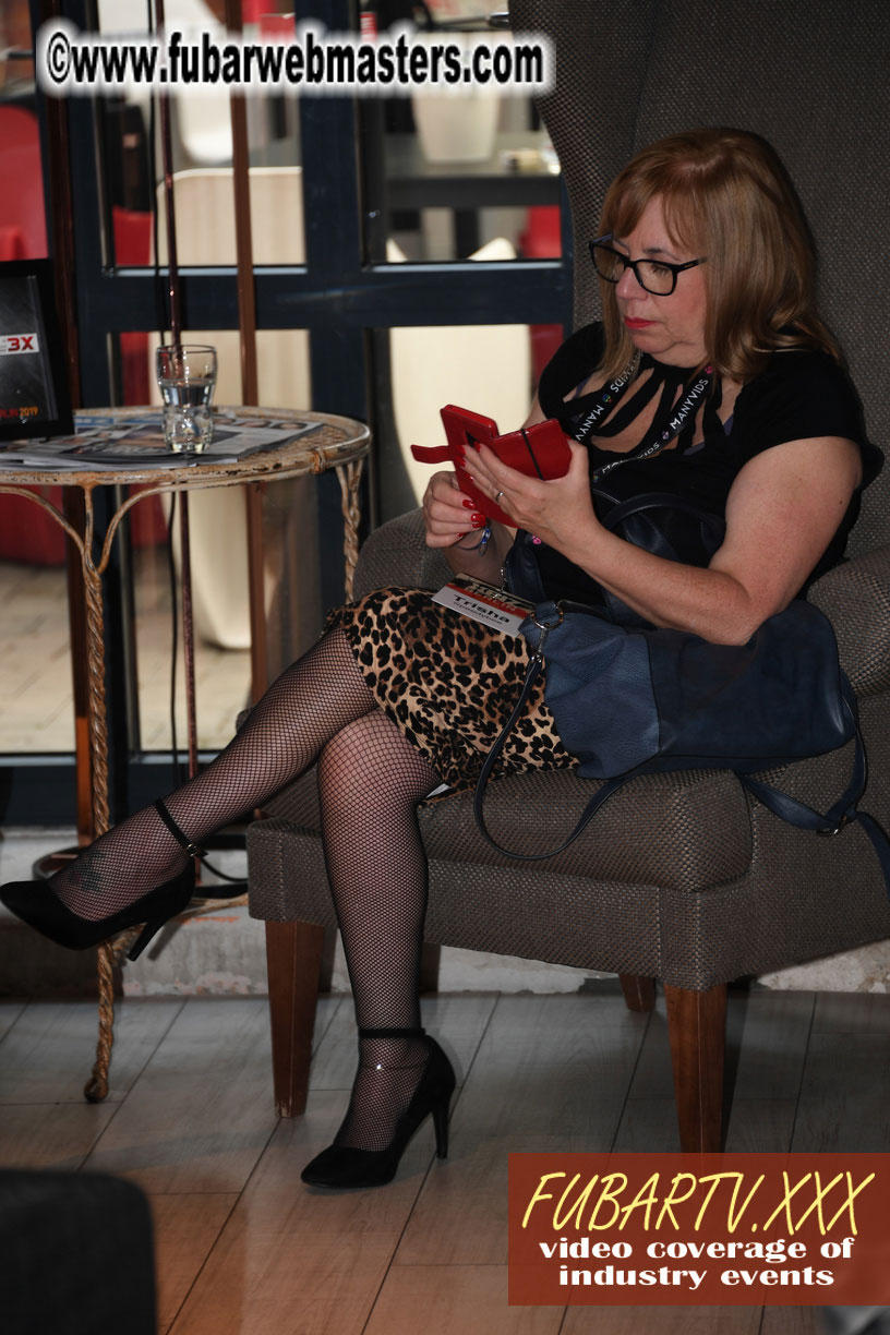 Seminars and Speed Networking