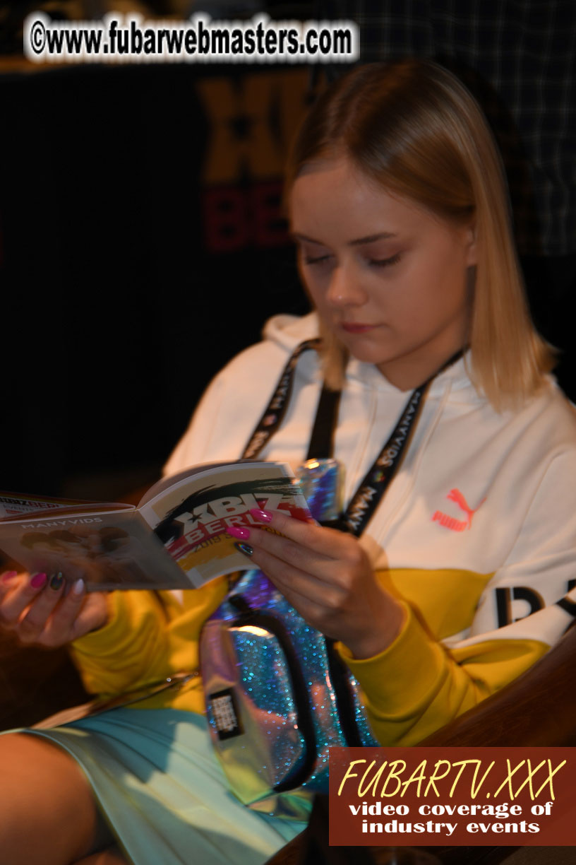 Seminars and Speed Networking