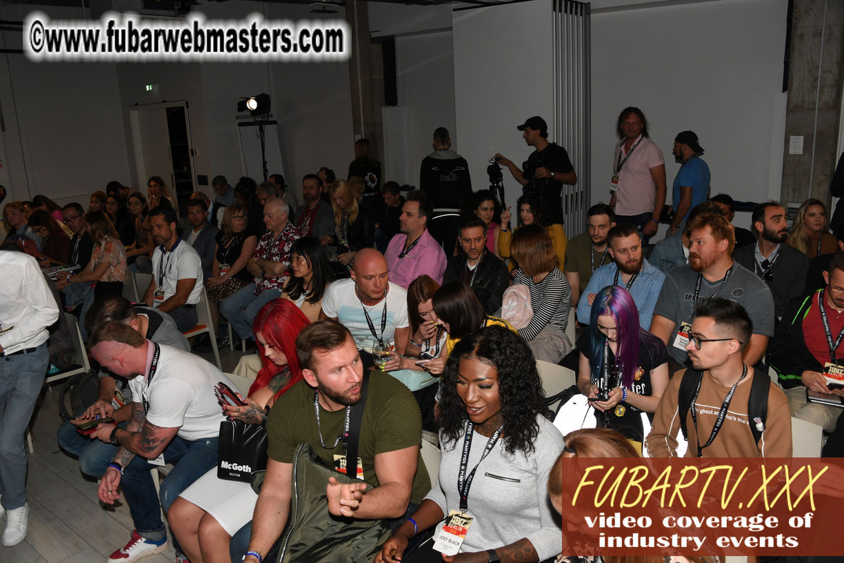 Keynote: Bella French of ManyVids