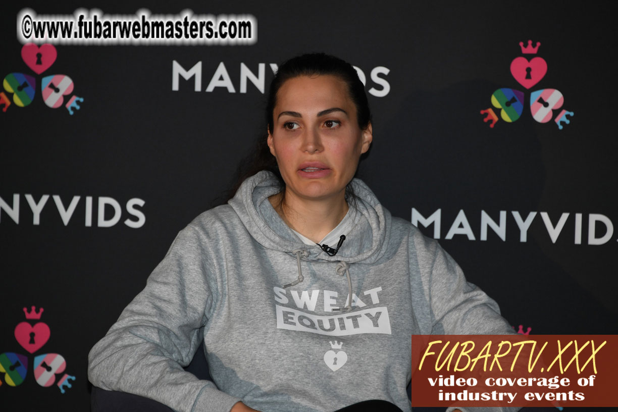 Keynote: Bella French of ManyVids