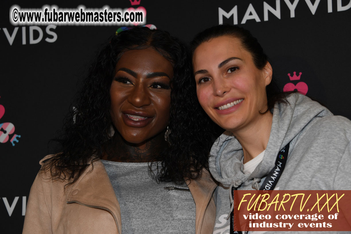 Keynote: Bella French of ManyVids