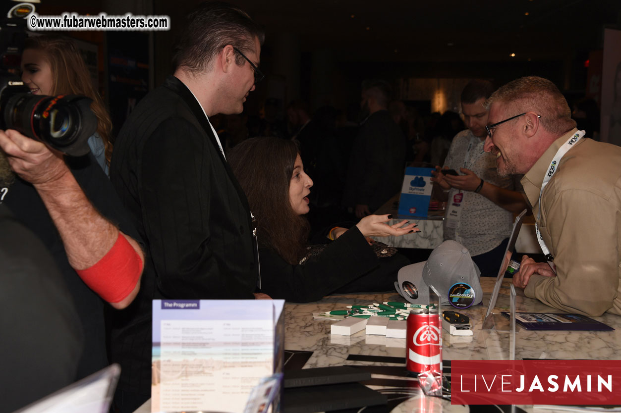 XBIZ Mix & Meet Happy Hour