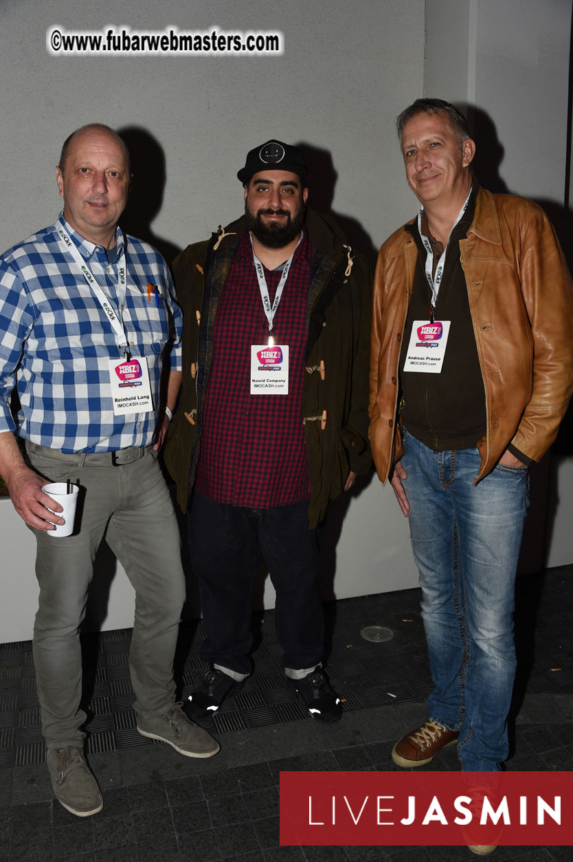 XBIZ Mix & Meet Happy Hour