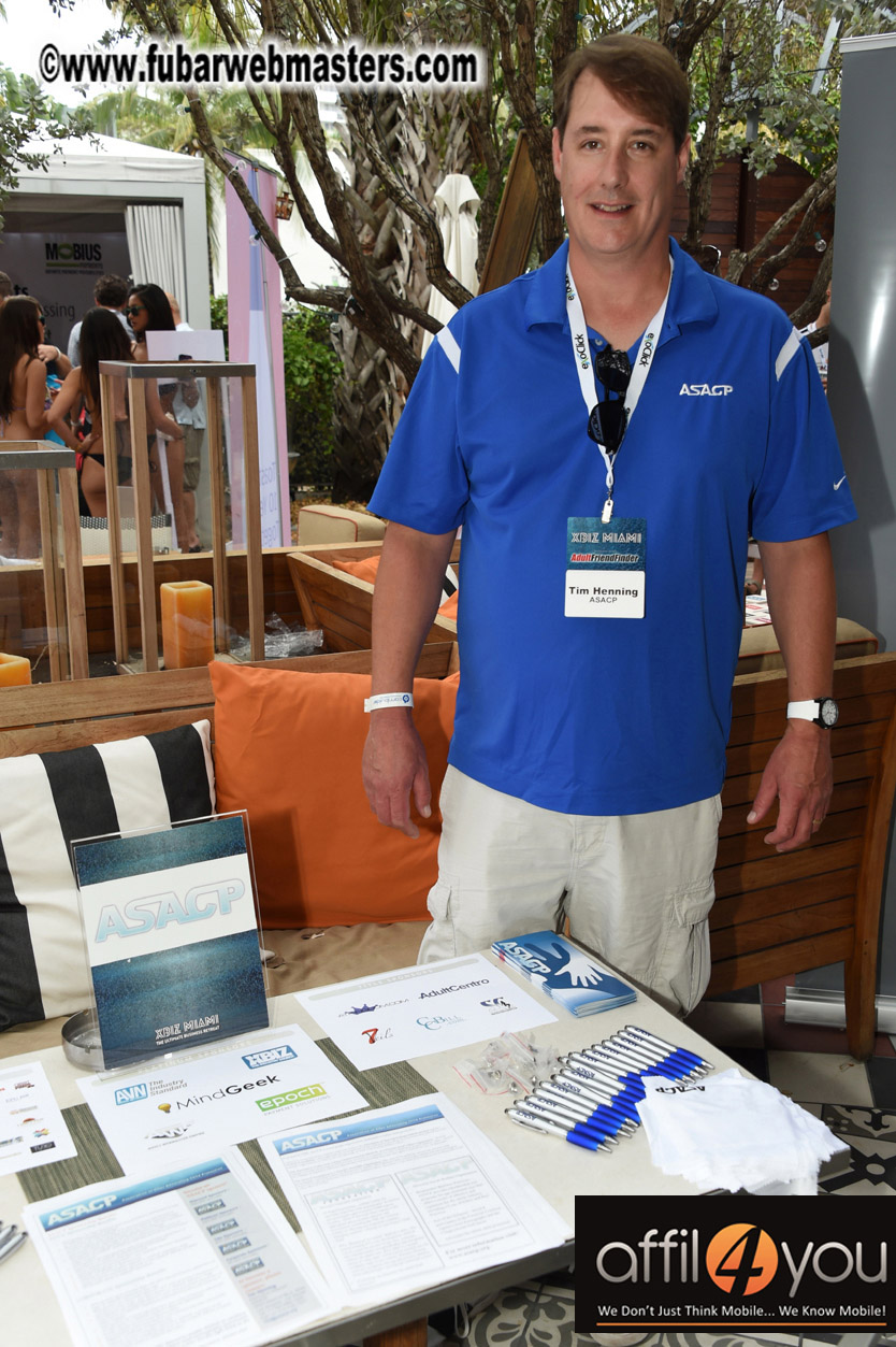 Happy Hour Mix & Meet