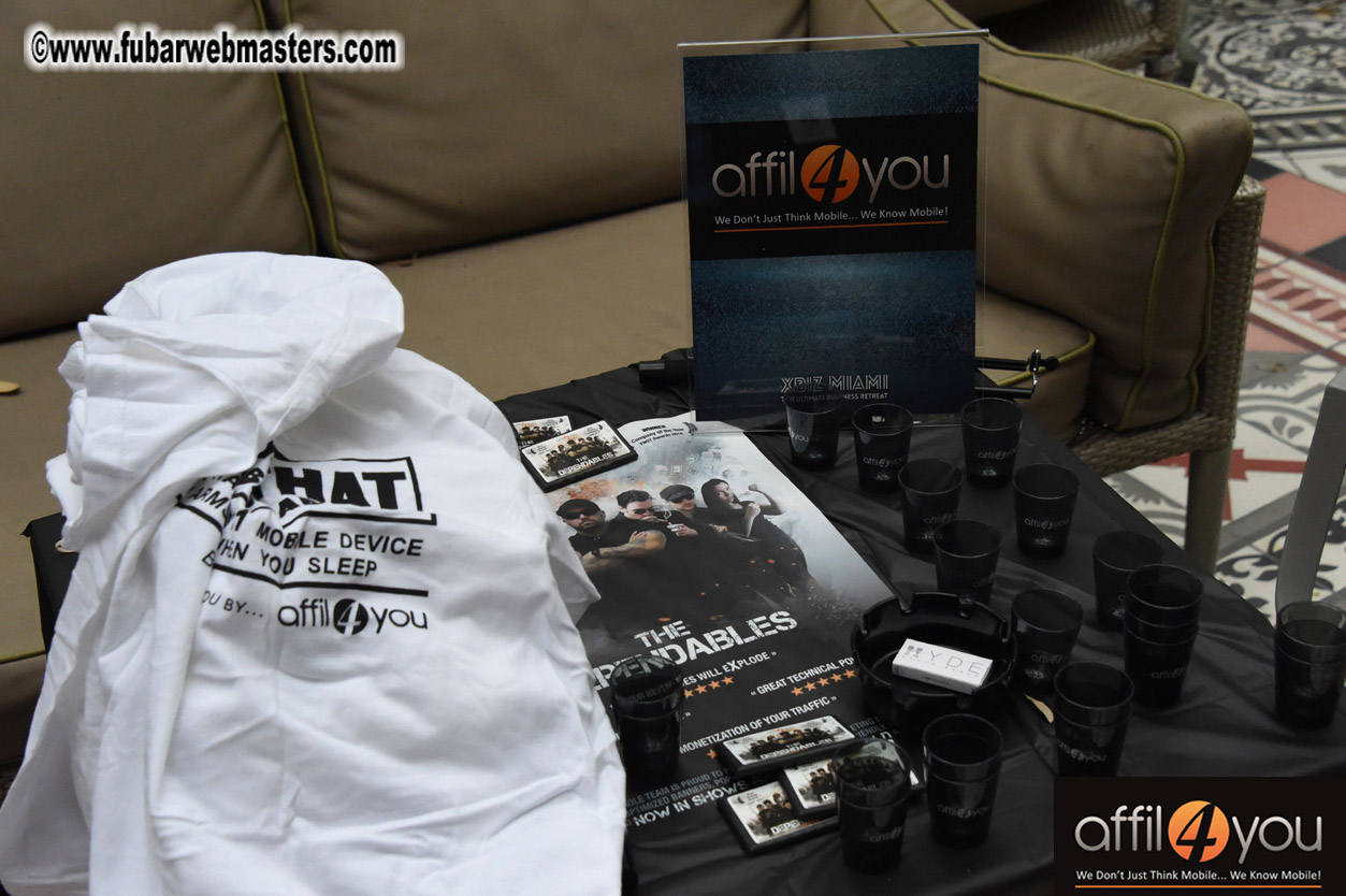 Happy Hour Mix & Meet