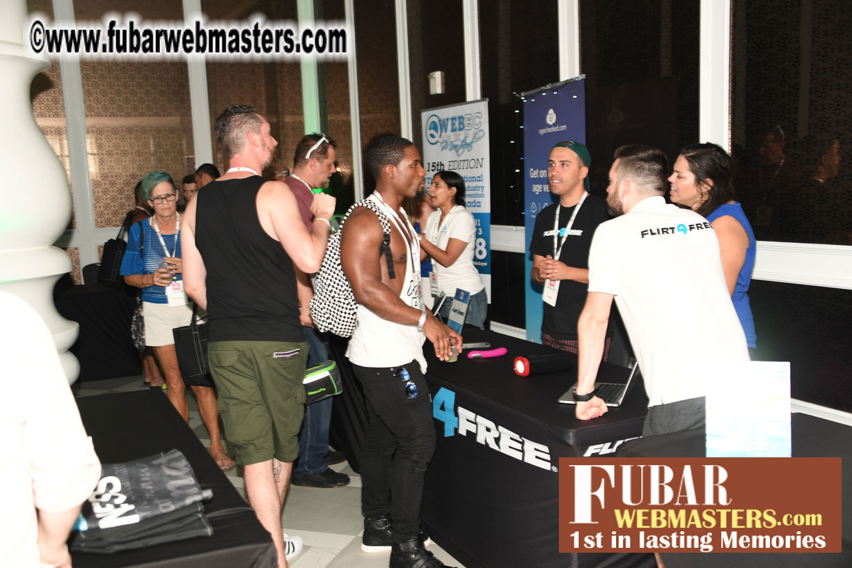 Mix & Meet + Happy Hour