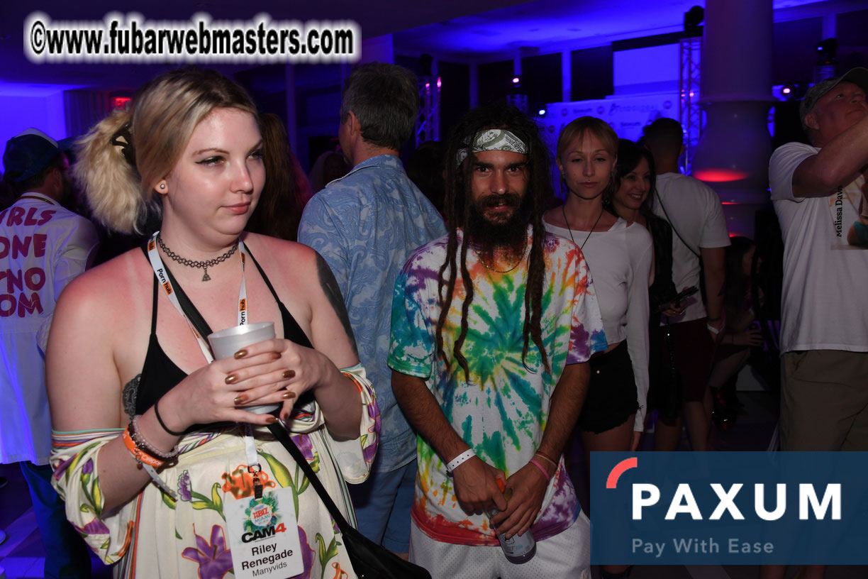 Special Guest Live Performance