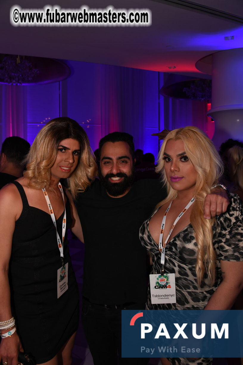 Special Guest Live Performance