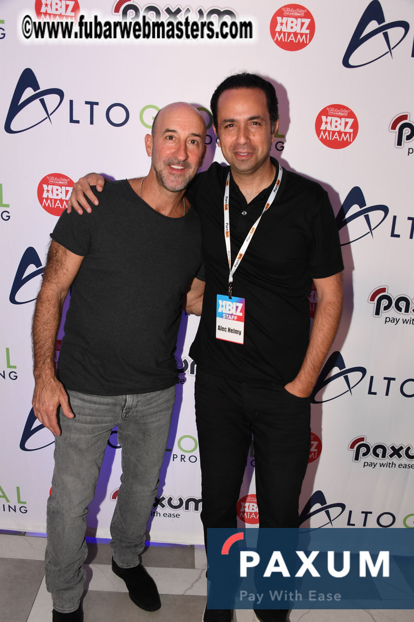 Special Guest Live Performance