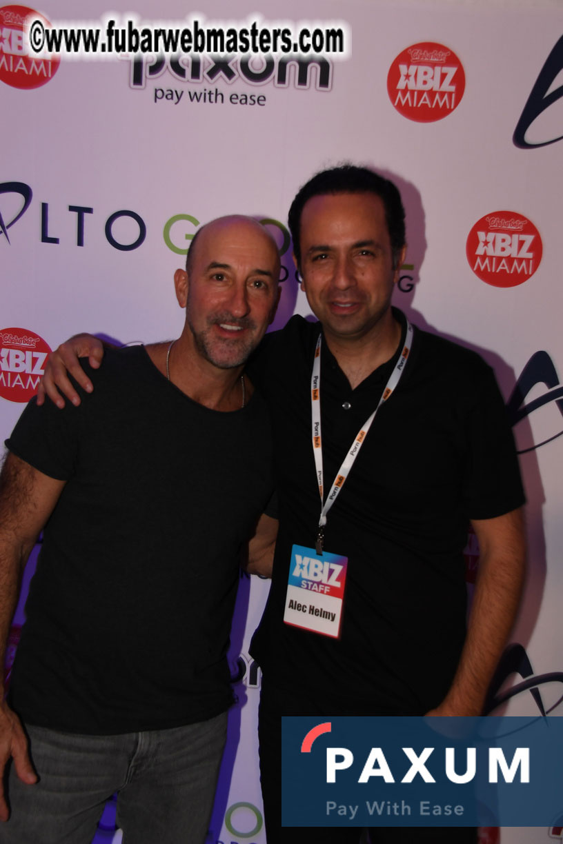 Special Guest Live Performance