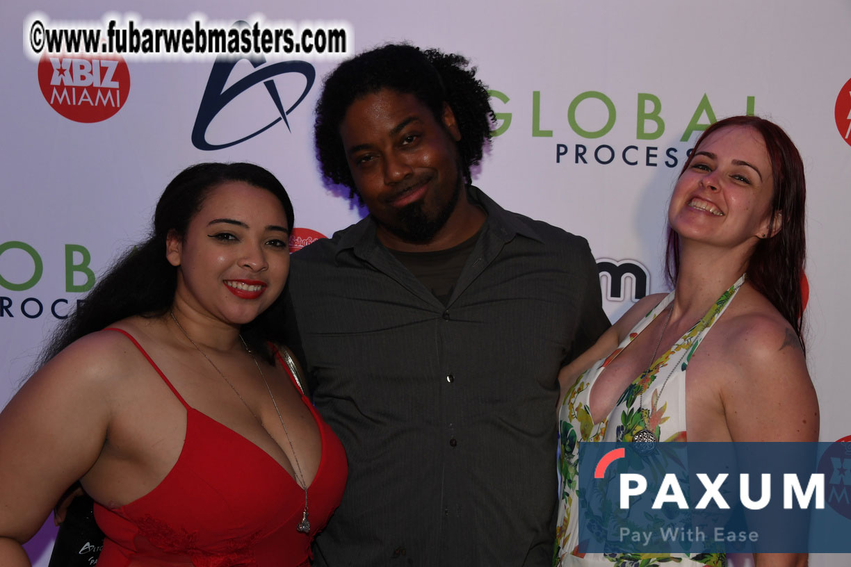 Special Guest Live Performance