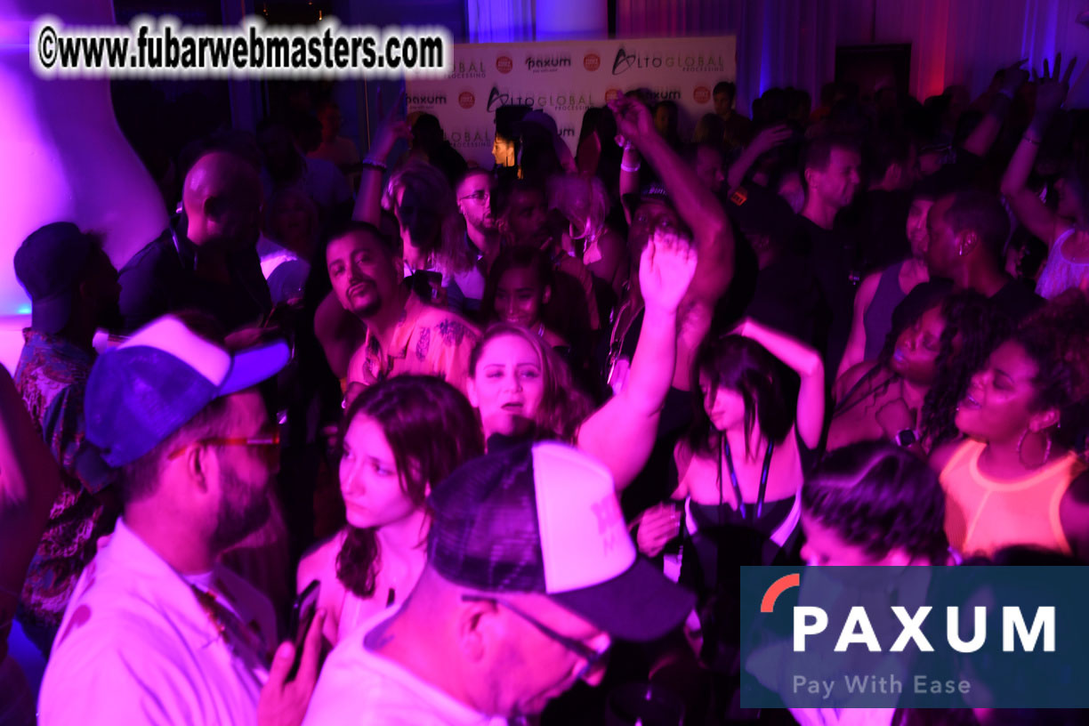 Special Guest Live Performance