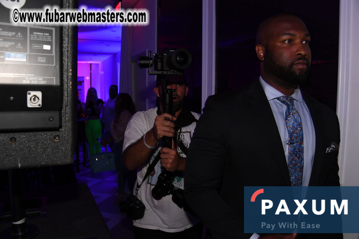 Special Guest Live Performance