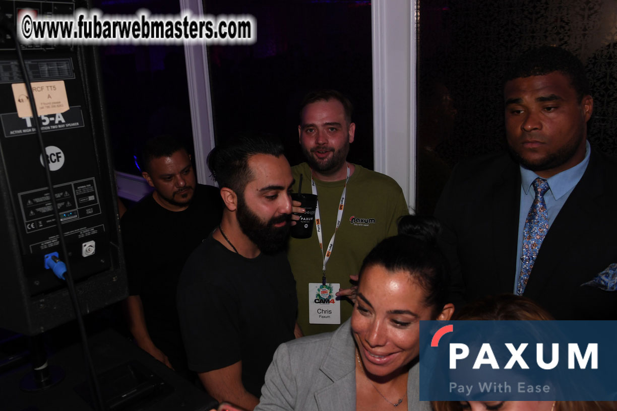 Special Guest Live Performance