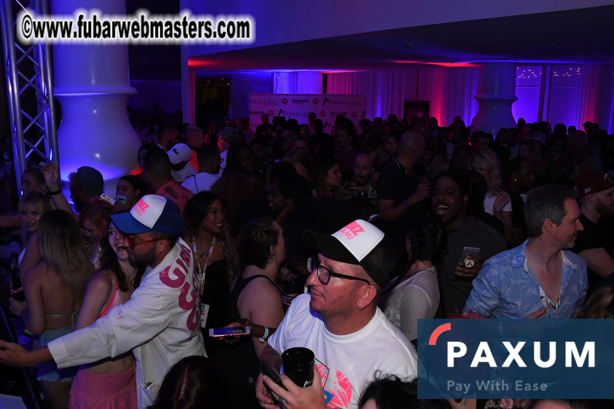 Special Guest Live Performance