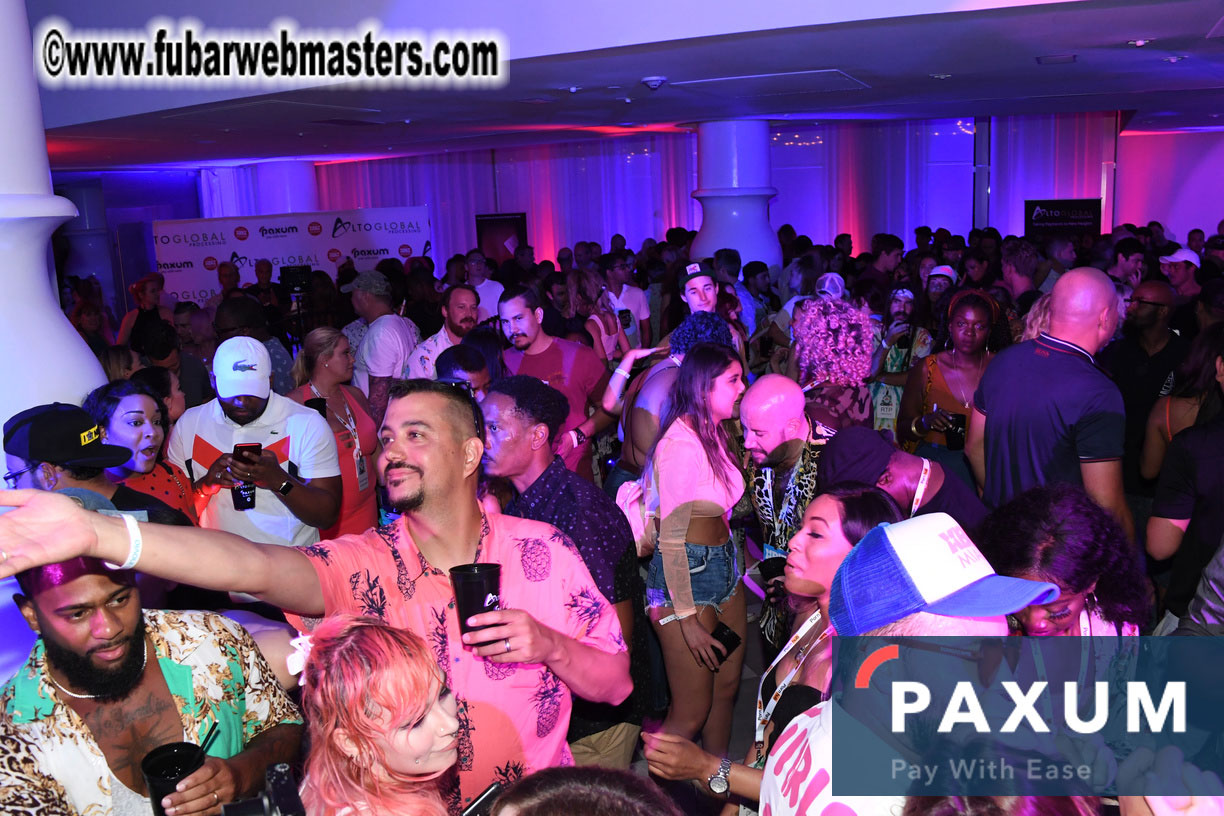 Special Guest Live Performance