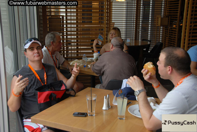 Daily Networking Lunch @ Simon's