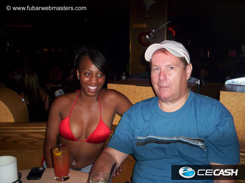 Happy Hour @ the Circle Bar