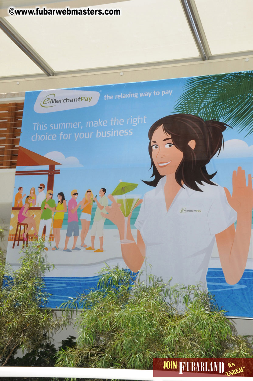 Cabana Exhibits & Networking Hub @ Dish Pool