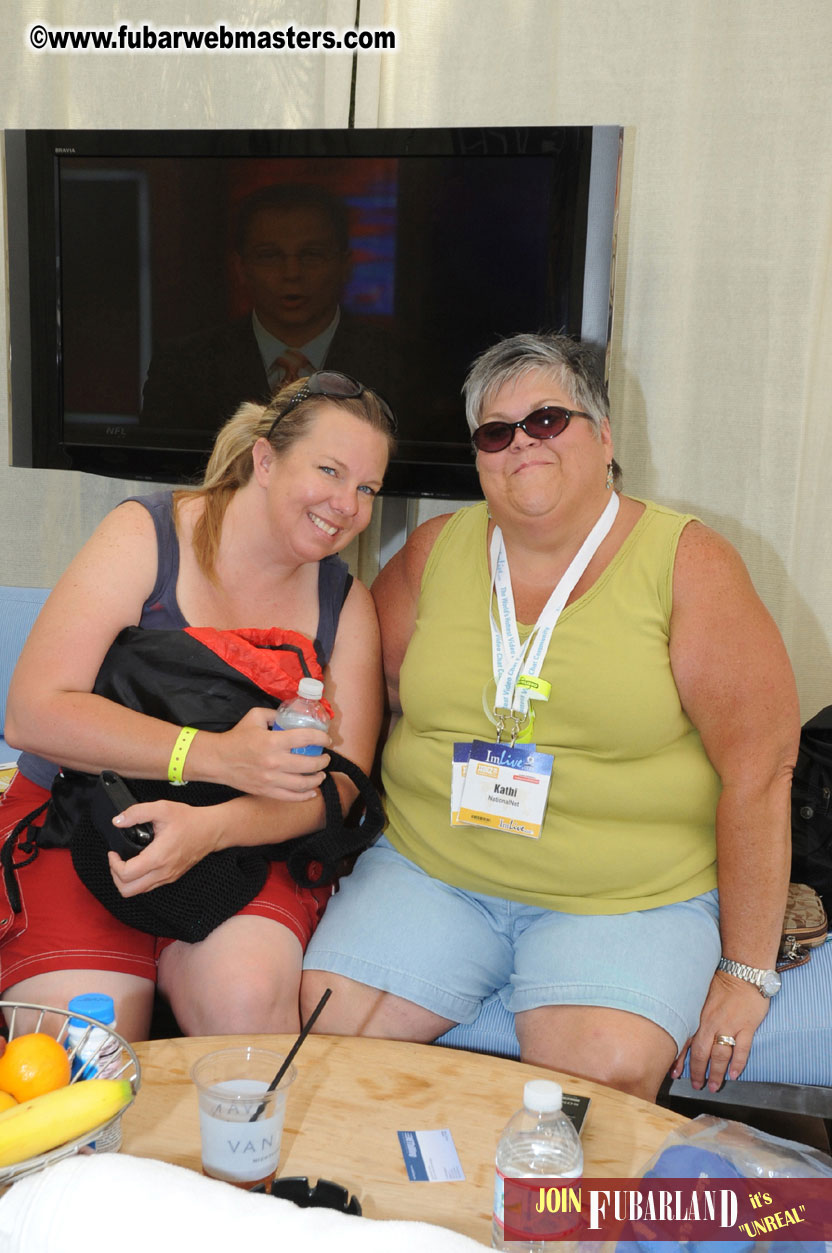 Cabana Exhibits & Networking Hub @ Dish Pool