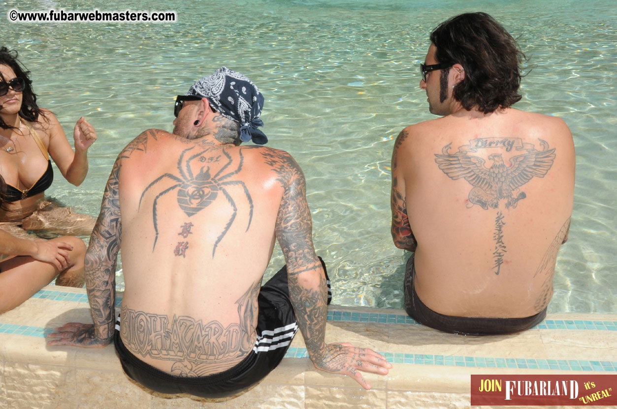 Cabana Exhibits & Networking Hub @ Dish Pool