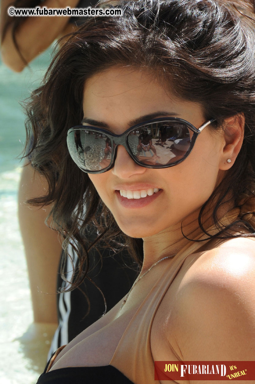 Cabana Exhibits & Networking Hub @ Dish Pool